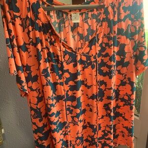 Wore one time!  Boutique short sleeve front tie shirt